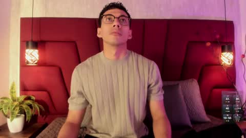 Milo online show from April 13, 11:37 am