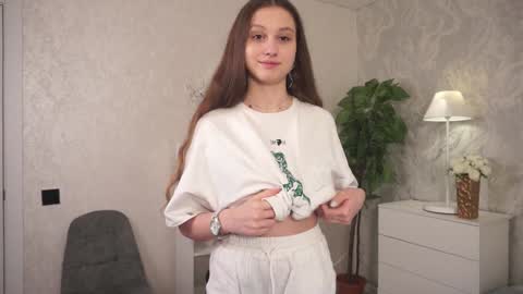 Bella online show from January 8, 11:19 pm