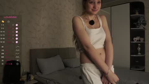 Bella online show from January 26, 11:18 pm