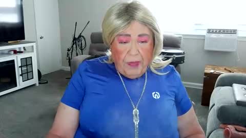 Geri online show from April 18, 5:17 pm