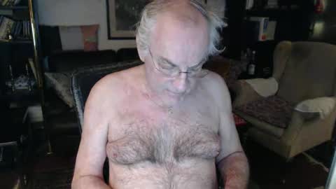 Snapshot of philoumis2 chatting on December 22, 9:53 pm Philippe online show from December 22, 9:53 pm