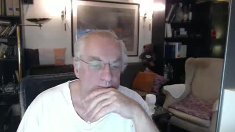 Snapshot of philoumis2 chatting on January 7, 9:25 pm Philippe online show from January 7, 9:25 pm