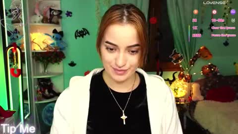 Selena online show from October 26, 3:29 pm