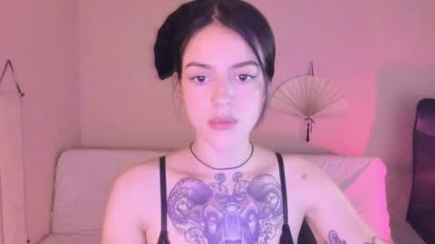phoenixx_x online show from April 12, 8:58 pm