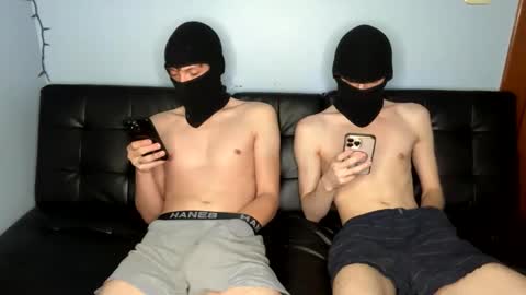 phoenixxtate online show from April 4, 12:53 am