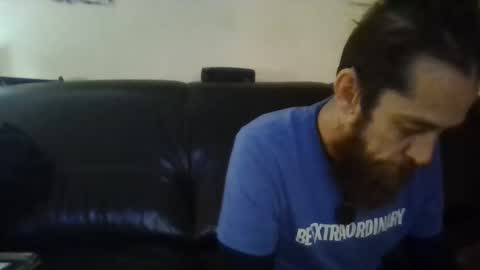 Snapshot of phorceofzen chatting on February 20, 1:25 am phorceofzen online show from February 20, 1:25 am