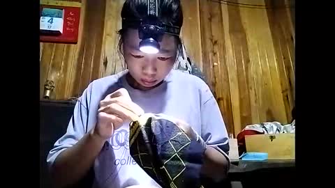Snapshot of phuong_vietnam chatting on April 8, 10:43 pm phuong_vietnam online show from April 8, 10:43 pm