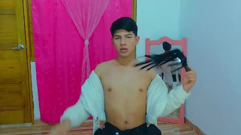 phuwin online show from May 13, 3:59 am