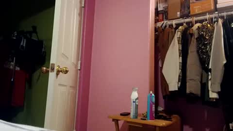 Snapshot of phxdivorcedad chatting on March 4, 2:06 am phxdivorcedad online show from March 4, 2:06 am