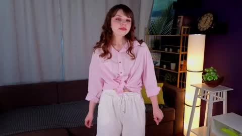Snapshot of phylisamie chatting on May 27, 3:36 am Mary online show from May 27, 3:36 am