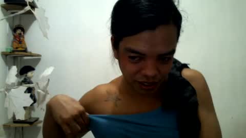 Snapshot of pia877027 chatting on August 2, 8:29 pm pia online show from August 2, 8:29 pm