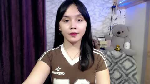 Ms Pia online show from March 8, 8:34 pm