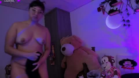 Snapshot of piafisher_ chatting on February 16, 12:10 pm PIA FISHER online show from February 16, 12:10 pm