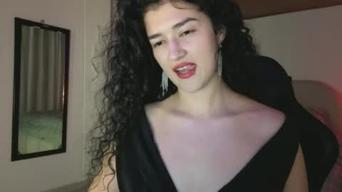 piama_burnss online show from May 26, 11:56 pm