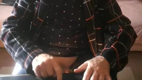 Snapshot of piavola chatting on May 26, 6:09 am piavola online show from May 26, 6:09 am