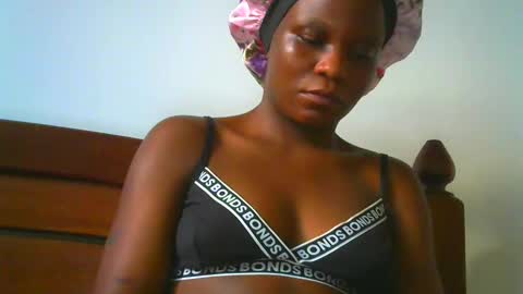 Snapshot of pickme60 chatting on February 28, 3:26 pm pickme60 online show from February 28, 3:26 pm