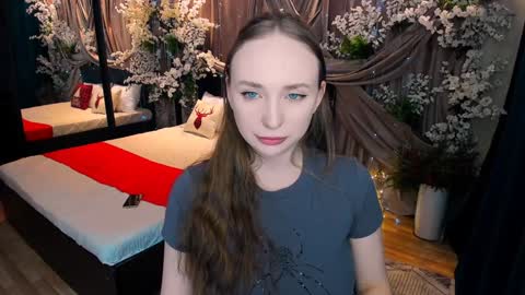 Emelie online show from January 23, 1:24 pm