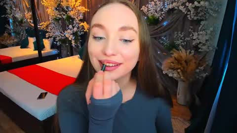 Emelie online show from February 10, 12:08 pm