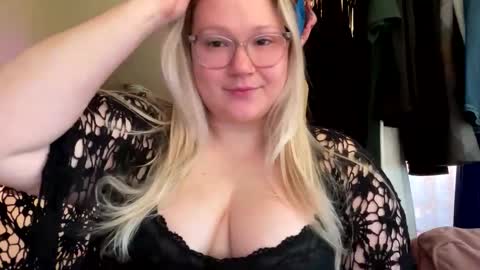 Piggy Rose online show from September 28, 10:26 pm