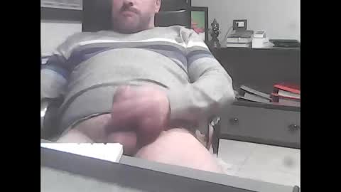 Snapshot of pigrama chatting on June 5, 11:32 pm PRAMA online show from June 5, 11:32 pm