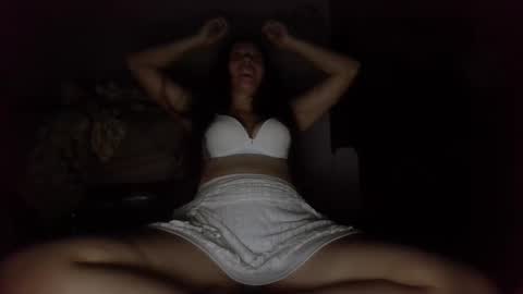 Snapshot of piink_mila chatting on September 18, 4:14 am Mila online show from September 18, 4:14 am