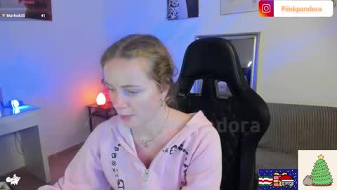 PiinkPandora online show from December 21, 9:22 pm