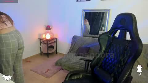 PiinkPandora online show from April 10, 8:46 pm