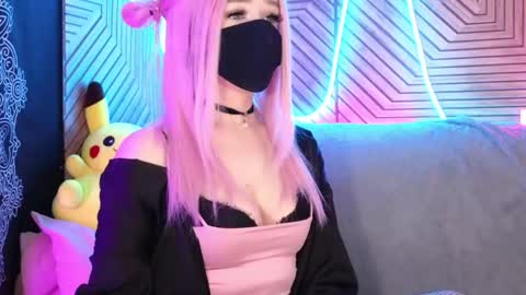 Snapshot of pika_pikaa chatting on April 28, 11:54 pm Sonya online show from April 28, 11:54 pm
