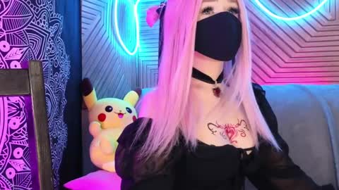 Snapshot of pika_pikaa chatting on May 30, 12:52 am Sonya online show from May 30, 12:52 am