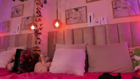 Snapshot of pikayle chatting on January 6, 9:50 pm PIKAYLE online show from January 6, 9:50 pm