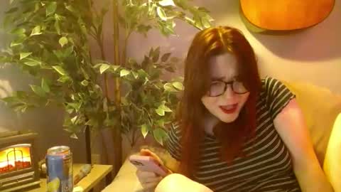 PilloGoddess online show from October 30, 6:59 am