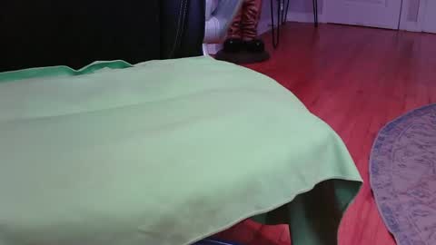 pilot2222 online show from April 5, 4:26 pm