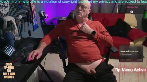 Snapshot of pilot_dave_69 chatting on December 22, 4:42 am Dave online show from December 22, 4:42 am