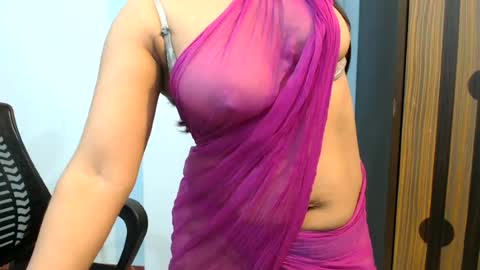 Snapshot of pilowprincess chatting on June 18, 7:40 pm Sayra online show from June 18, 7:40 pm