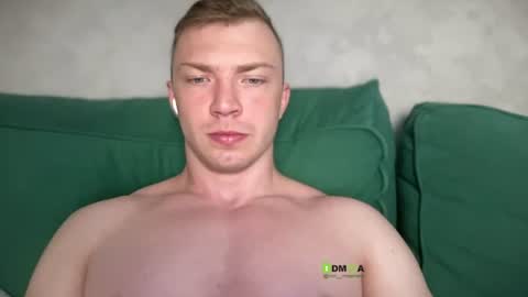 Snapshot of pimple_gang chatting on July 5, 7:26 am Sasha online show from July 5, 7:26 am