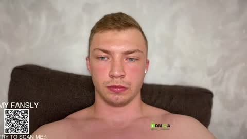 Snapshot of pimple_gang chatting on July 17, 8:03 pm Sasha online show from July 17, 8:03 pm