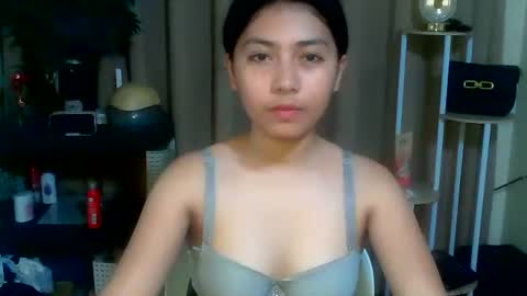 pinay_aangel online show from April 5, 5:26 am