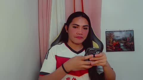 Snapshot of pinay_cristine chatting on January 9, 5:26 pm pinay_cristine online show from January 9, 5:26 pm
