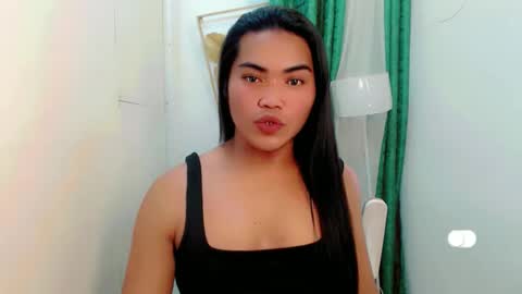 Snapshot of pinay_cristine chatting on February 18, 8:54 am pinay_cristine online show from February 18, 8:54 am
