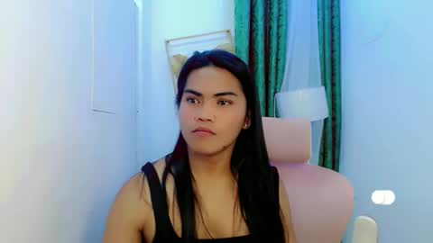 Snapshot of pinay_cristine chatting on February 22, 2:56 am pinay_cristine online show from February 22, 2:56 am