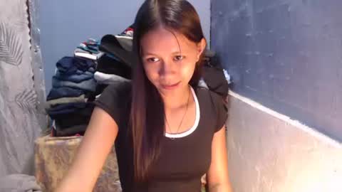 pinay_rhiyannah online show from April 16, 5:08 am
