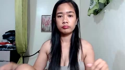 Snapshot of pinay_sexy09 chatting on November 18, 4:44 pm pinay online show from November 18, 4:44 pm