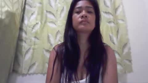 Snapshot of pinay_sexy09 chatting on December 17, 7:31 pm pinay online show from December 17, 7:31 pm