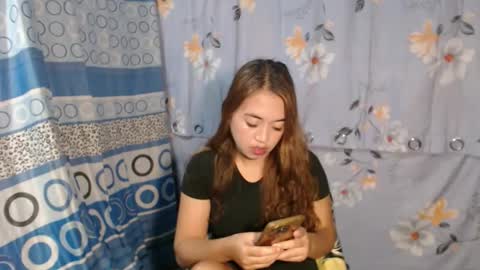 Snapshot of pinay_singlemomxs chatting on February 12, 3:07 pm pinay_singlemomxs online show from February 12, 3:07 pm