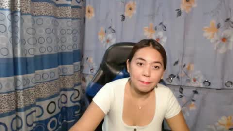 Snapshot of pinay_singlemomxs chatting on March 7, 8:22 am pinay_singlemomxs online show from March 7, 8:22 am