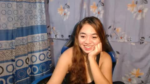 Snapshot of pinay_singlemomxs chatting on March 18, 7:50 pm pinay_singlemomxs online show from March 18, 7:50 pm