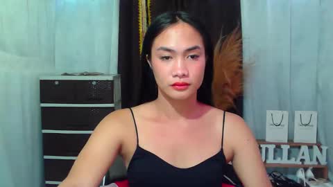 Snapshot of pinaycutie_jilian chatting on December 2, 12:38 am jilian online show from December 2, 12:38 am