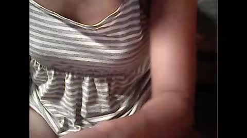 Snapshot of pinayhairyflower chatting on October 19, 5:08 am Nica online show from October 19, 5:08 am