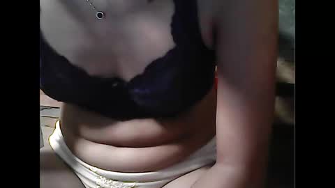 Snapshot of pinayhairyflower chatting on October 29, 9:49 pm Nica online show from October 29, 9:49 pm