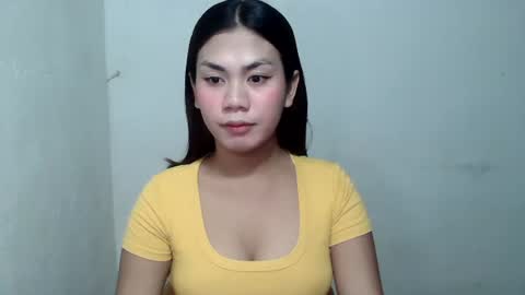 pinayloving_bella online show from July 21, 8:49 am
